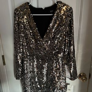New Aidan Mattox short sequin dress. Never worn- tags still attached